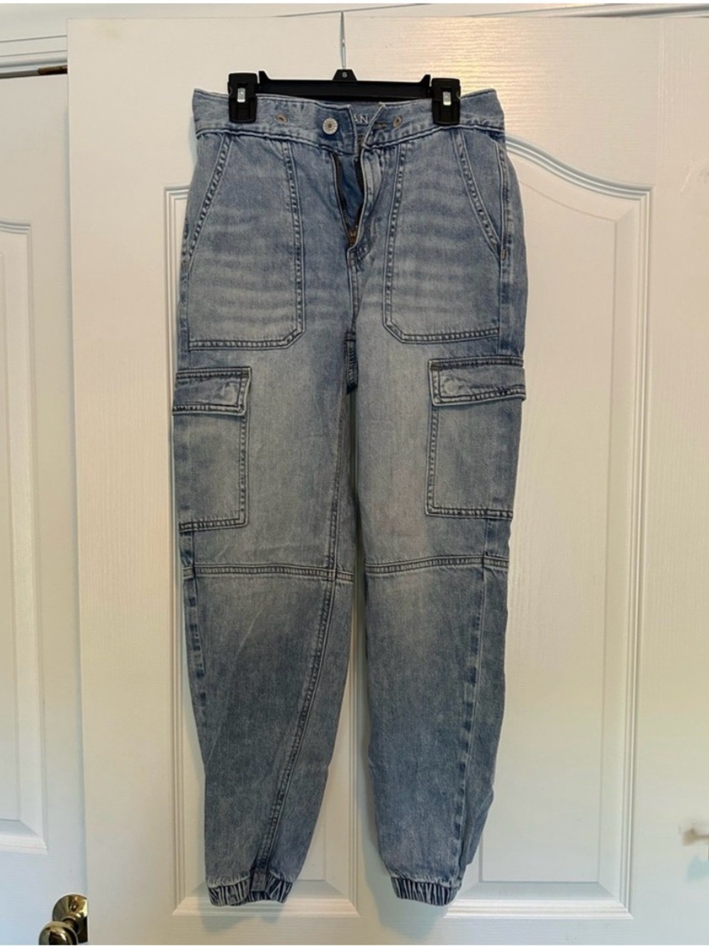 American Eagle Cargo Jogger Jeans Size 8 Short